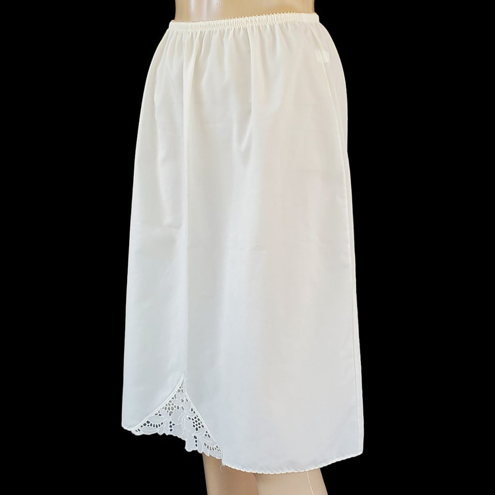 Vintage Off White Half Slip Women's S Stretch Elastic Waist Below Knee Lace Trim